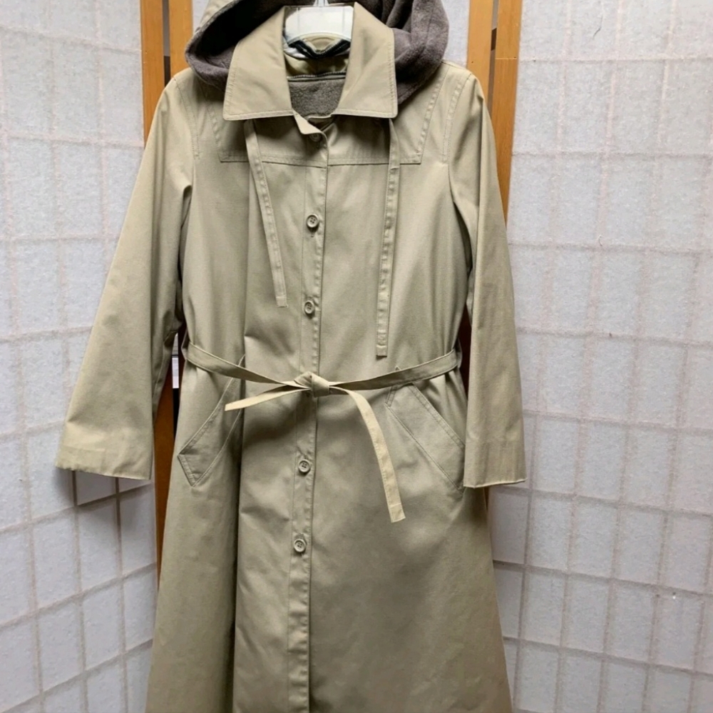 London Fog Women's Long Lined Trench Coat Tan Belted